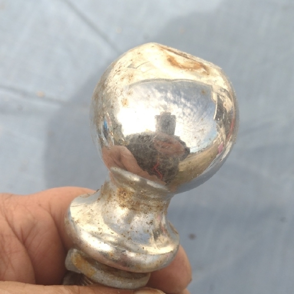 Silver Tow Ball
